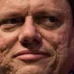 Tarcísio é candidato a traidor de Bolsonaro