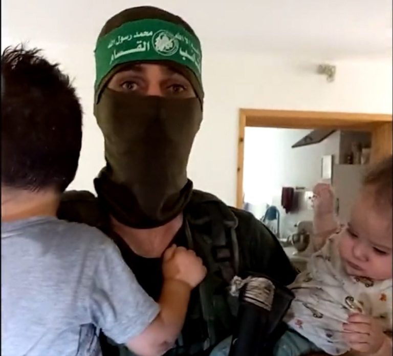 Hamas Sequestro Crianças