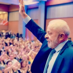 Lula dispara e lidera todos os cenários para 2026 Lula dispara e lidera todos os cenários para 2026