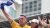 Bolsonaro usa bandeira de Israel em ato